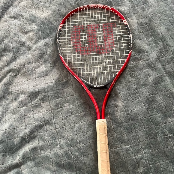Wilson Red‎ Tennis Racket - Picture 3 of 4
